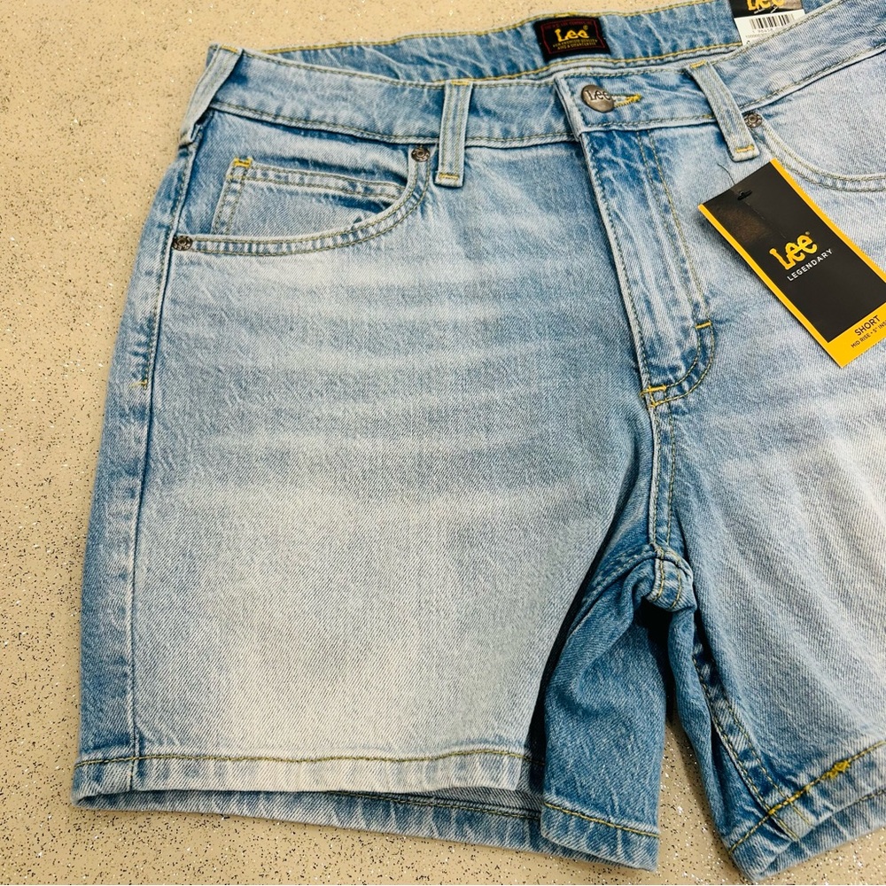 Lee Legendary New Love Denim Shorts Mid Rise Women’s Size 10 Medium, 5” Inseam - Picture 4 of 15